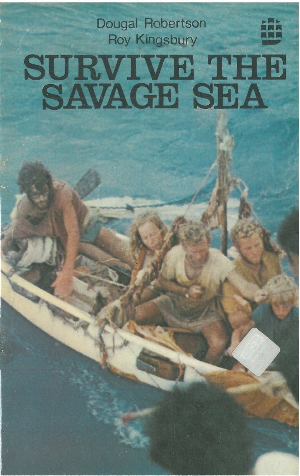Survive the Savage Sea :Longman Structural Readers Level 3